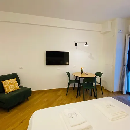 Galatola Apartment *